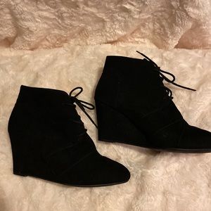 Black wedge heel, suede , lace up boots
